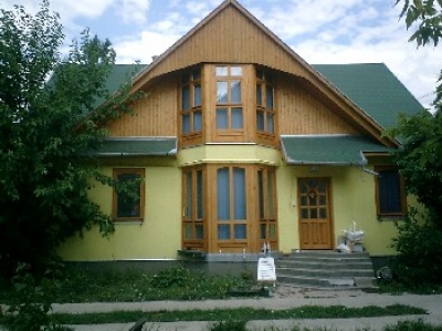Tilla-fa Bt Könnyűszerkezetes házak építése Csongrád megye 